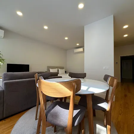 Apartment Sm *